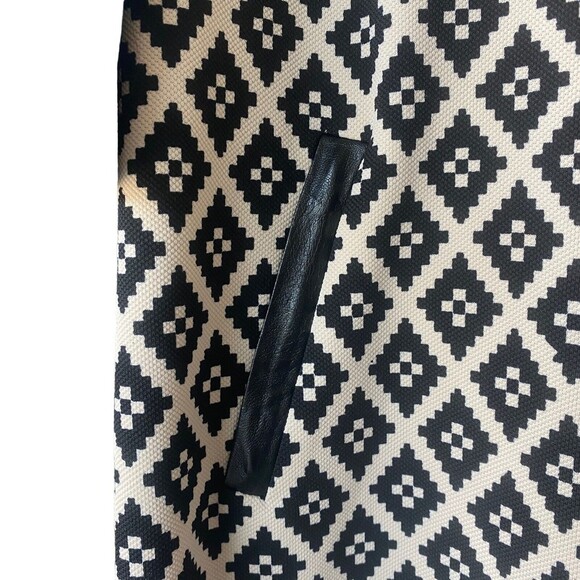 THML Dress Womens Medium Black Cream Midi Knit 3/4 Sleeve Textured Print Ladies - Picture 2 of 16